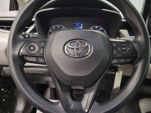Used 2023 Toyota Corolla LE FWD image 18