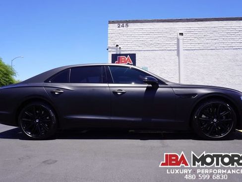 Used 2023 Bentley Flying Spur Plug-In Hybrid AWD/4WD image 12