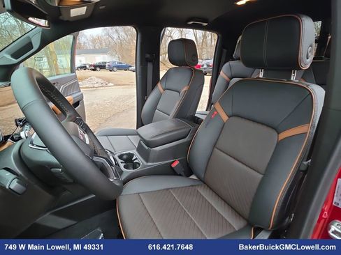 Used 2025 GMC Canyon AT4 w/ Nightfall Edition image 14