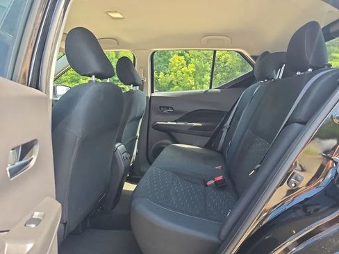 Used 2024 Nissan Kicks SV image 35