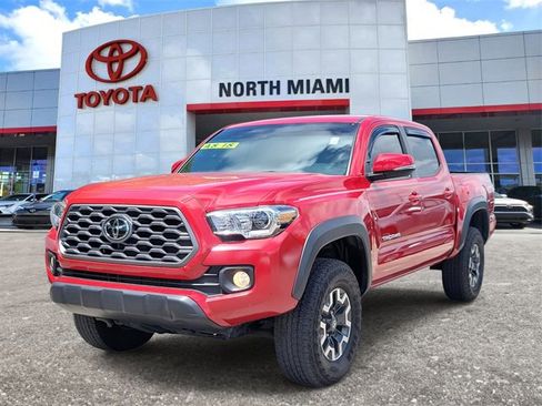 Used 2023 Toyota Tacoma TRD Off-Road image 2
