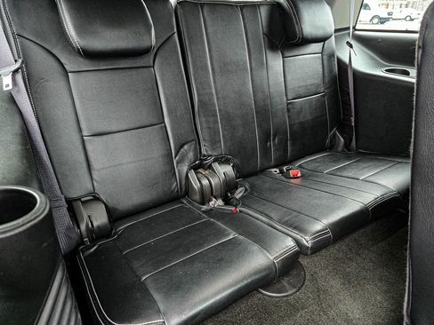 Used 2017 Chevrolet Tahoe LS w/ All-Season Package image 36