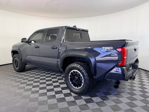 Used 2024 Toyota Tacoma TRD Off-Road w/ TRD Off Road Premium Package AWD/4WD image 10