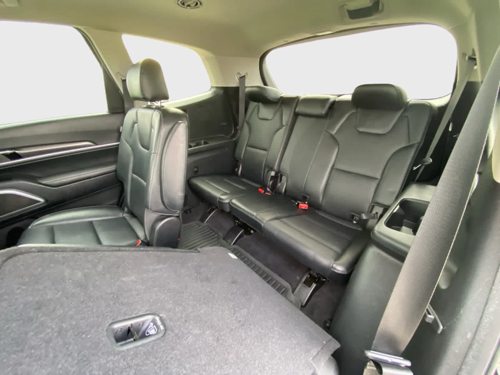 Used 2024 Kia Telluride S FWD image 15