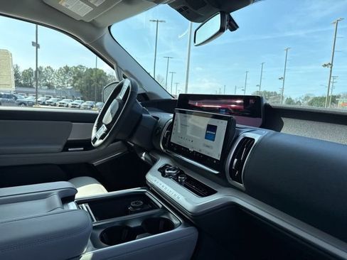 New 2026 Ford Expedition Max Active image 14