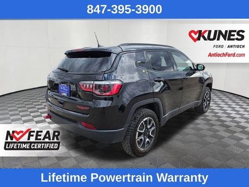 Used 2024 Jeep Compass Trailhawk AWD/4WD image 7