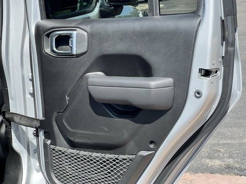 Used 2024 Jeep Wrangler Sport S image 46