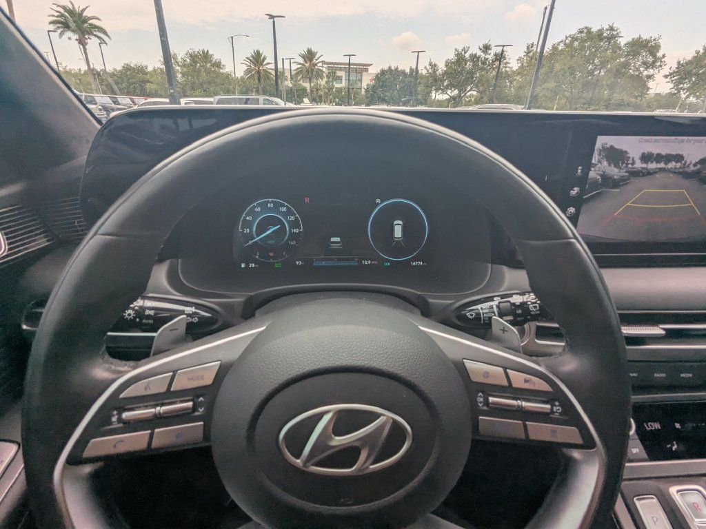 Used 2025 Hyundai Palisade Calligraphy AWD/4WD image 15