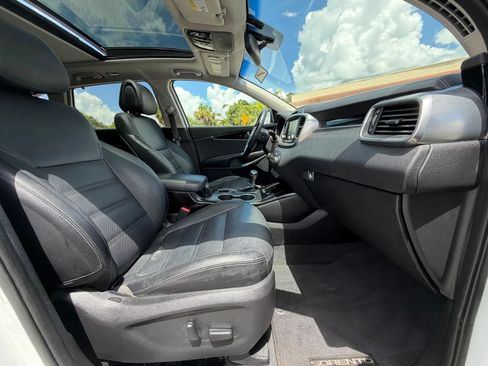 Used 2016 Kia Sorento SX FWD image 18