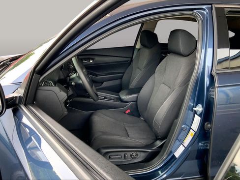 Used 2023 Honda Accord EX image 8