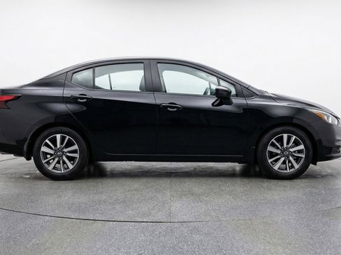 Used 2025 Nissan Versa SV FWD image 11