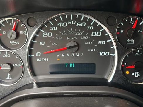 New 2025 Chevrolet Express 2500 w/ Driver Convenience Package RWD image 15