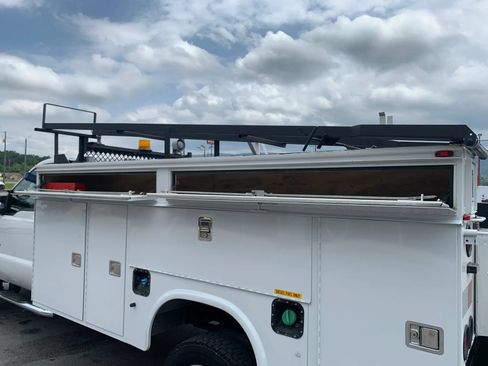 Used 2012 Ford F550 2WD Regular Cab Super Duty w/ Payload Upgrade Pkg image 25