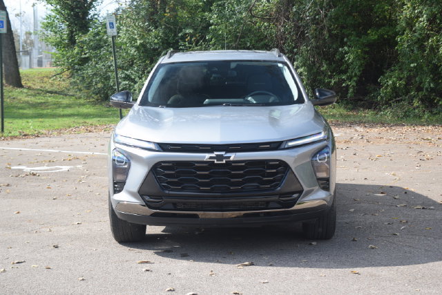 Used 2024 Chevrolet Trax ACTIV w/ Sunroof Package FWD image 21