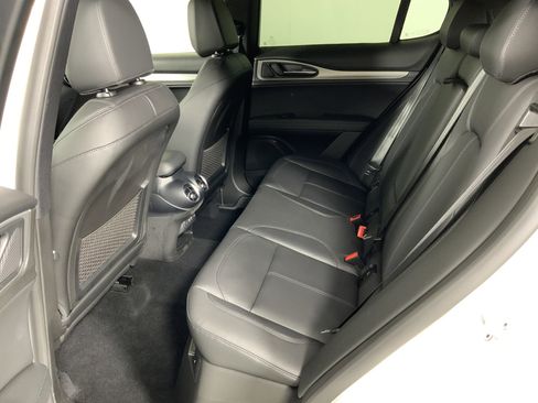 New 2025 Alfa Romeo Stelvio Sprint w/ Convenience Package image 24