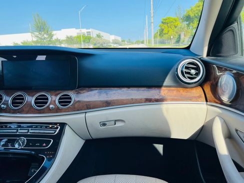 Used 2018 Mercedes-Benz E 300 w/ Premium 1 Package image 15