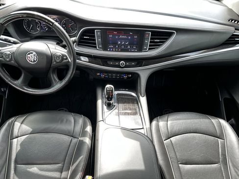 Used 2020 Buick Enclave Avenir w/ Avenir Technology Package AWD/4WD image 19