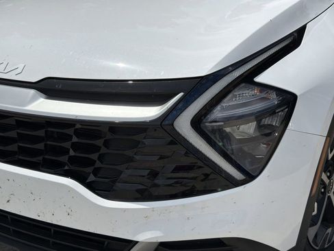 Certified 2023 Kia Sportage EX FWD image 4