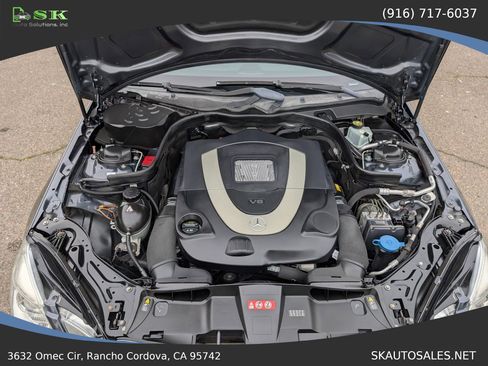 Used 2010 Mercedes-Benz E 550 Sedan image 14