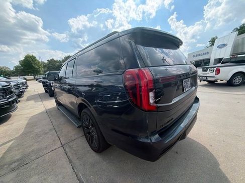 Used 2025 Ford Expedition Max Platinum w/ Stealth Appearance Package AWD/4WD image 25