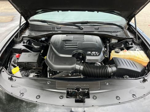 Used 2021 Dodge Charger SXT w/ Leather Interior Group image 33