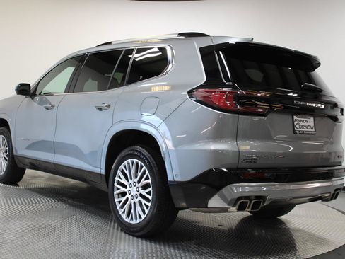 Used 2026 GMC Acadia Denali w/ Super Cruise Package AWD/4WD image 9