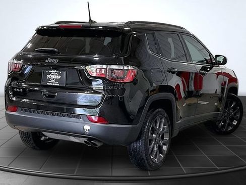 Used 2021 Jeep Compass Latitude AWD/4WD image 2