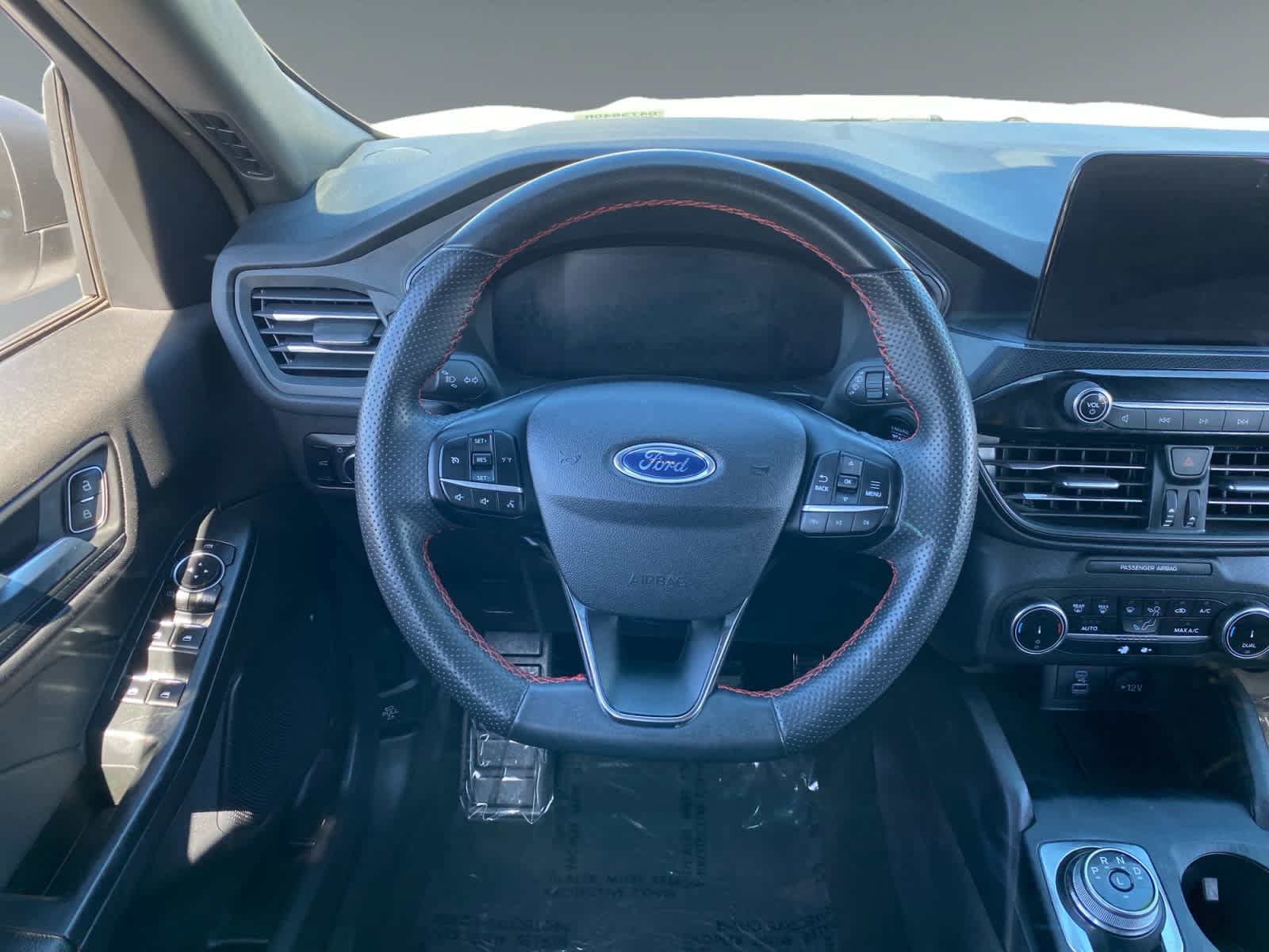 Used 2023 Ford Escape ST-Line FWD image 12
