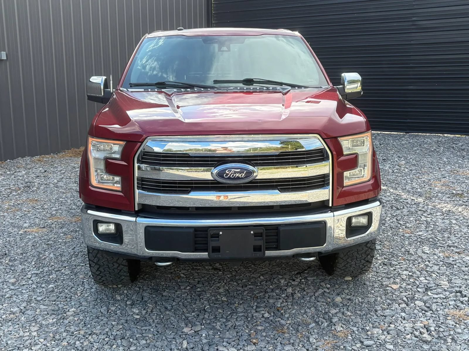 Used 2015 Ford F150 Lariat w/ Equipment Group 502A Luxury AWD/4WD image 2