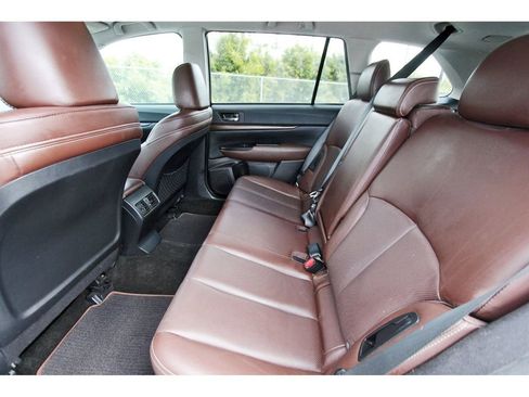 Used 2013 Subaru Outback 3.6R Limited w/ Special Appearance Pkg image 14