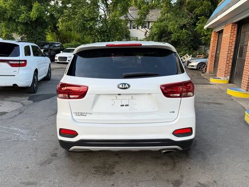 Used 2020 Kia Sorento AWD V6 image 4