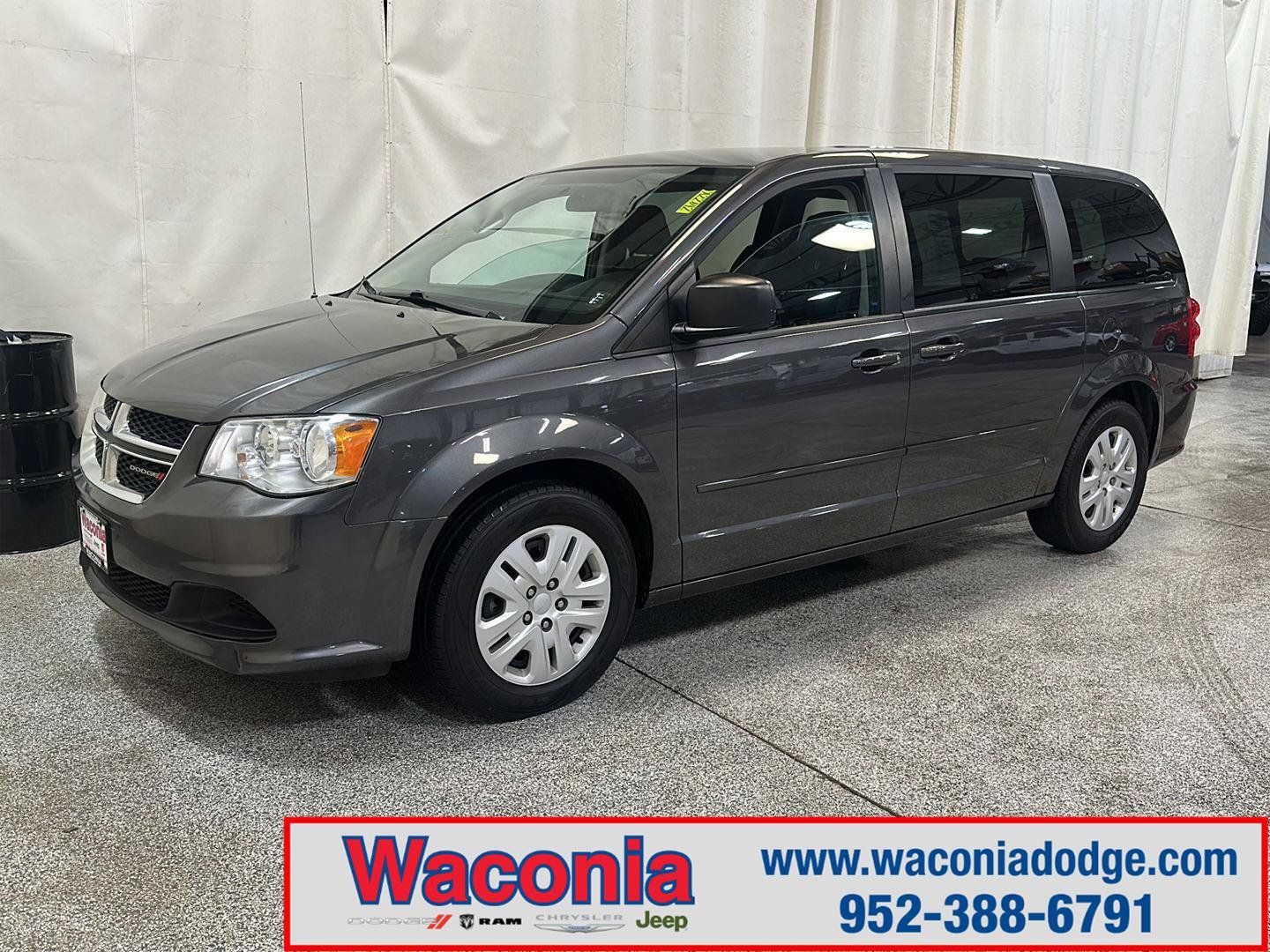 Used 2015 Dodge Grand Caravan SE w/ Quick Order Package 29E SE FWD image 1