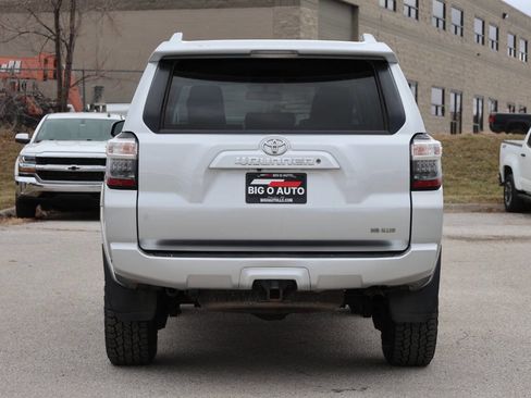 Used 2014 Toyota 4Runner SR5 image 10