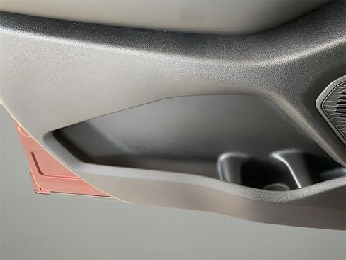 New 2025 Jeep Grand Cherokee L Altitude image 15