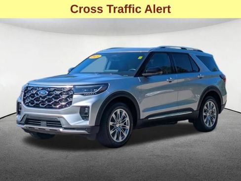 Used 2025 Ford Explorer Platinum AWD/4WD image 11