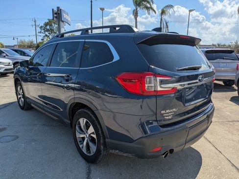 Certified 2023 Subaru Ascent Premium w/ Convenience Package image 6