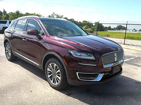 Used 2020 Lincoln Nautilus Reserve FWD image 3