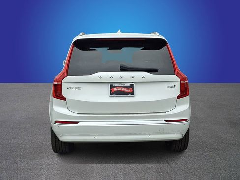 Used 2023 Volvo XC90 B6 Ultimate w/ Protection Package Premier image 5