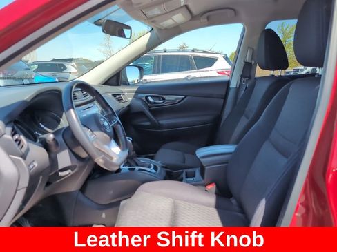 Used 2017 Nissan Rogue SV AWD/4WD image 9