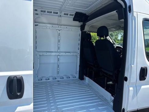 New 2026 RAM ProMaster 2500 w/ Convenience Group FWD image 16
