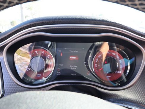 Used 2015 Dodge Challenger SRT Hellcat RWD image 79