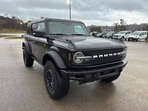 New 2025 Ford Bronco Badlands image 6