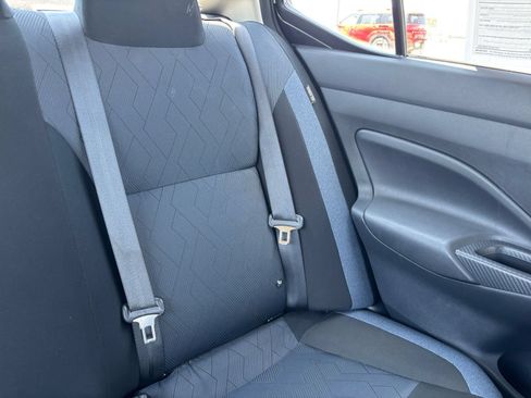Used 2025 Nissan Versa SV FWD image 35