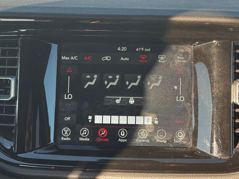 Used 2023 Dodge Durango SXT image 22