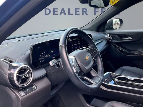 Used 2025 Chevrolet Equinox LT w/ Convenience Package II FWD image 17