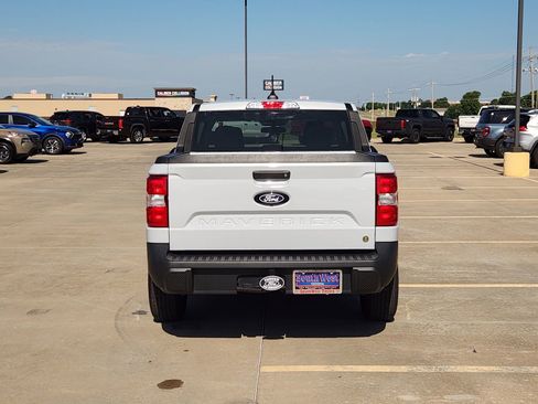 Used 2025 Ford Maverick XL w/ Equipment Group 102A AWD/4WD image 8