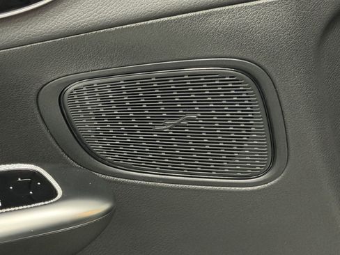 Certified 2025 Mercedes-Benz GLC 300 4MATIC image 22