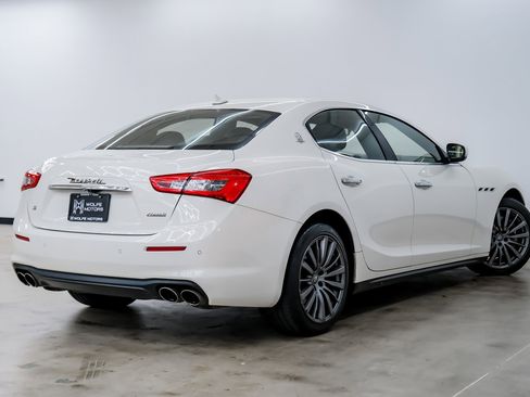 Used 2018 Maserati Ghibli S image 9