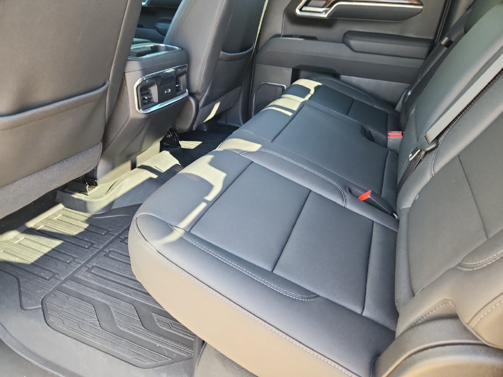 Used 2025 GMC Sierra 1500 Elevation w/ Elevation Premium Package AWD/4WD image 10