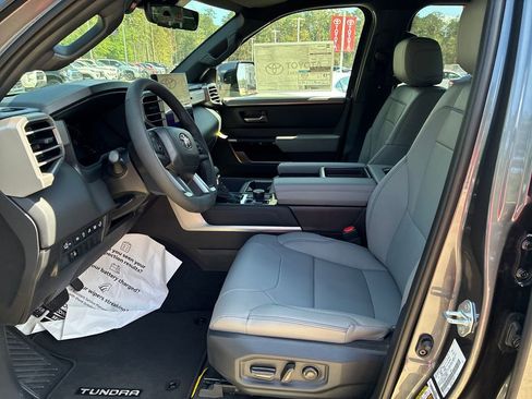New 2026 Toyota Tundra Limited AWD/4WD image 15